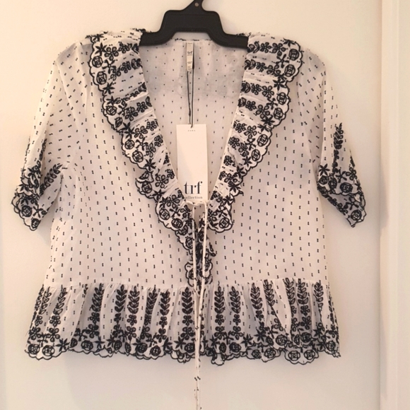 Zara Tops - Zara trf collection black and white blouse